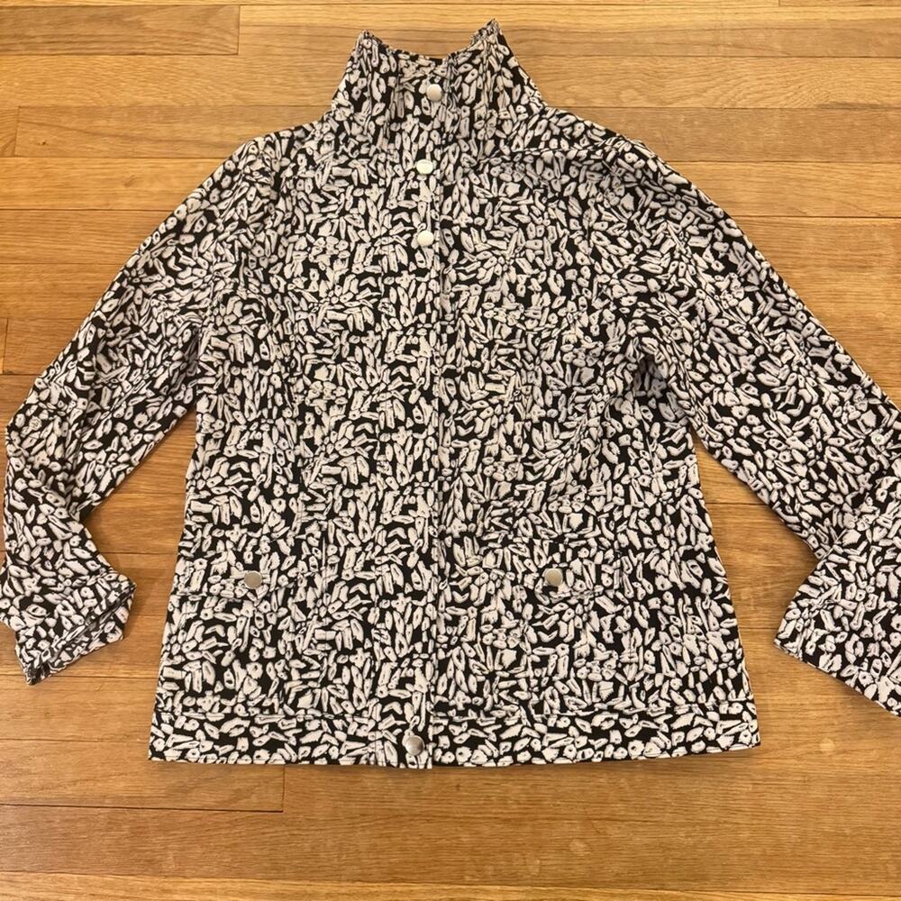 Laura Ashley black gray zippered long sleeve windbreaker jacket size medium
b50